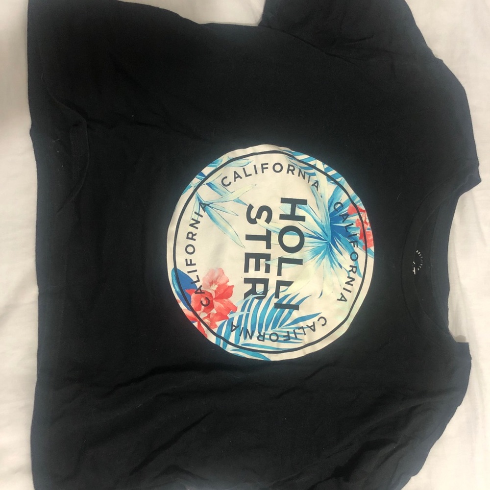 Black Hollister crop top